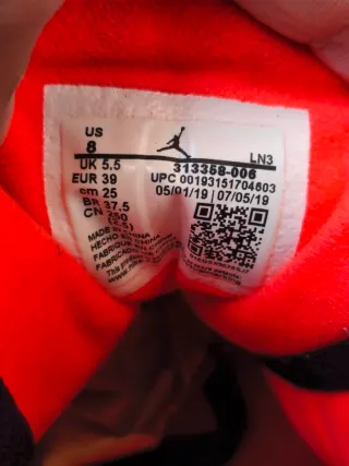 Nike Air Jordan 7 Black Patent Leather talla 39.