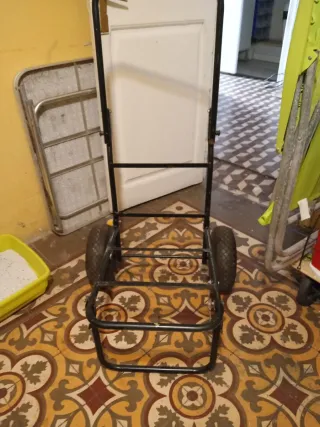 2 articulos una bicicleta y un carro para la pesca