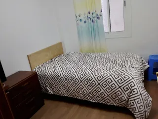 Se Alquila habitación