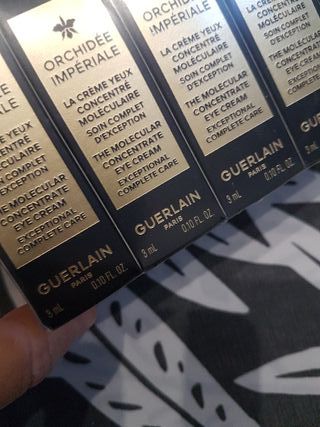 Crema contorno occhi