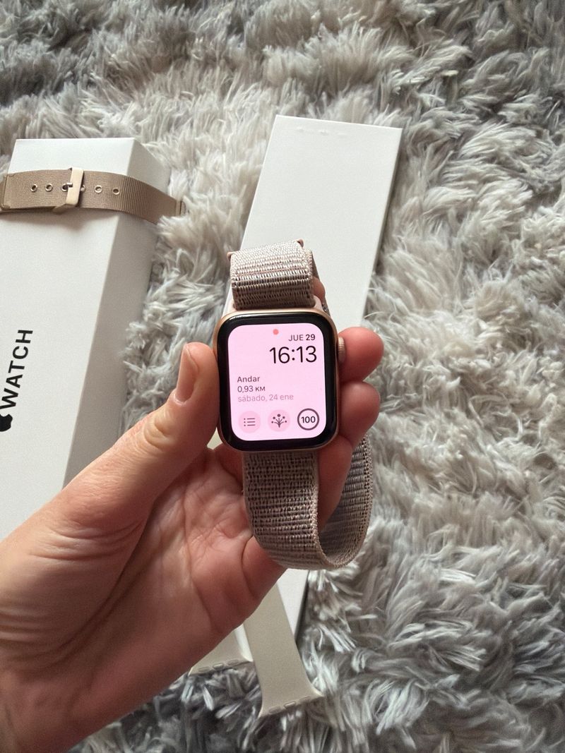 Apple Watch SE + cell 40 mm Beige/Dorado afbeelding 3
