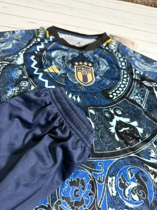 Conjunto Niño Futbol  Italia