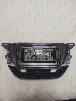 Pantalla Android Opel Corsa F 2019-2023