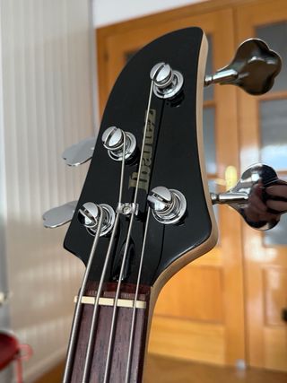 Bajo Ibanez TMB100