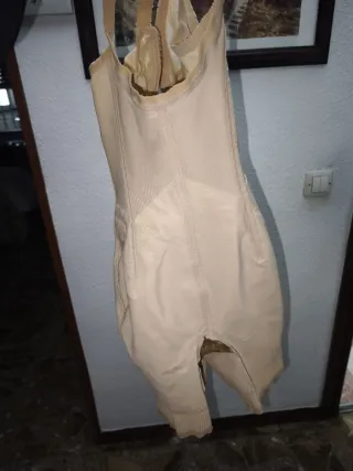 2 Fajas Nuevas talla 100B y 1 105B,marca Belcor