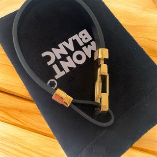 Pulsera estilo Mont Blanc