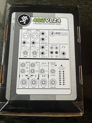 Mesa de mezclas Mackie 402VLZ4