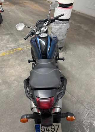 Yamaha FZ6 N 98cv año 2006.