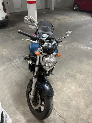 Yamaha FZ6 N 98cv año 2006.