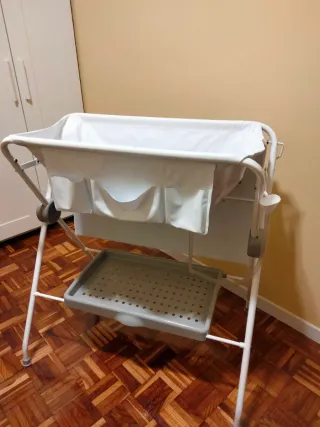 Bañera plegable con cambiador para bebé