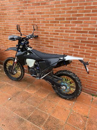 Husqvarna Te 300 TPI Rock Star Ed.