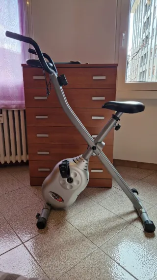 Cyclette pieghevole