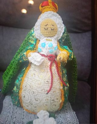 Virgen de la esperanza de crochet