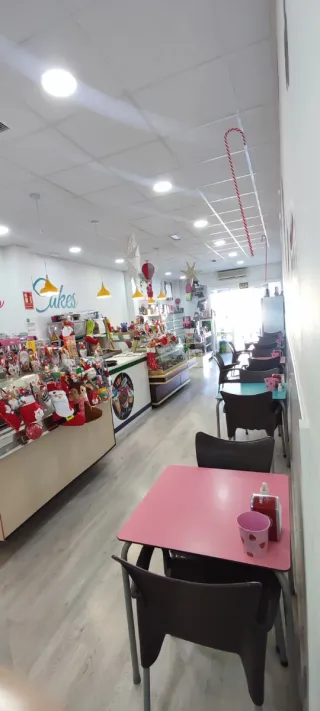 Traspaso cafetería con obrador de pastelería Berja