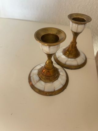 Pareja Candelabros Vintage Latón y Nácar