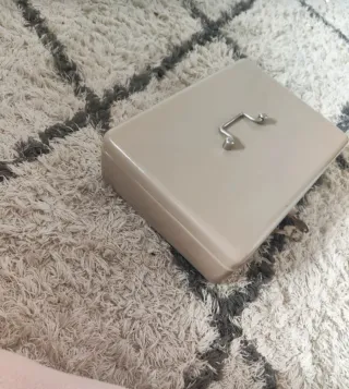 Caja fuerte beige metal