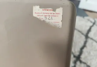 Caja fuerte beige metal