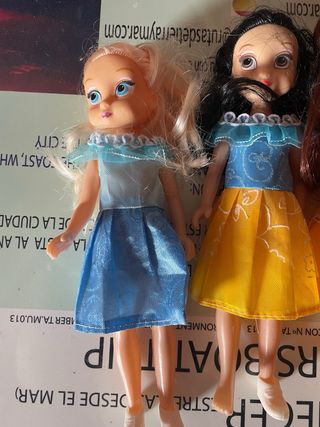 Lote 4 Muñecas Princesas precio por todas
