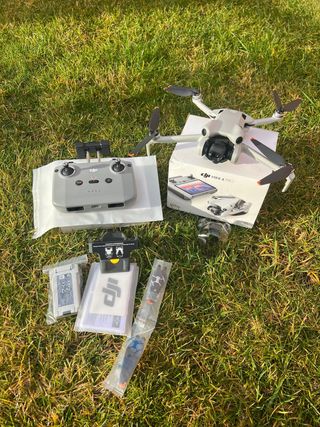 *NUEVO + CARE* DJI Mini 4 Pro Drone