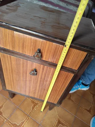 Set 2 comodini in legno