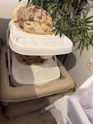 Andador para bebés (tengo 2) precio por unidad