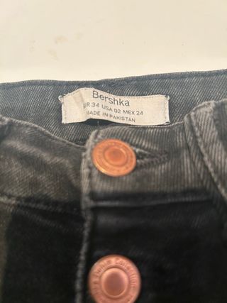 Pantalones vaqueros Bershka