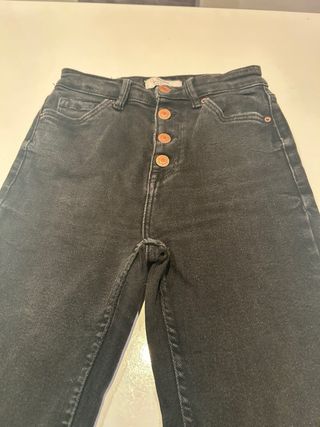 Pantalones vaqueros Bershka