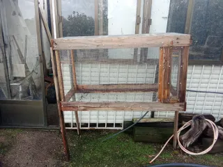 Jaula ,boladero para aves