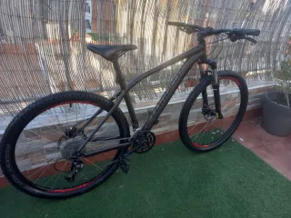 Bicicleta MTB specialized 27.5