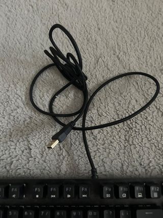 teclado Mars Gaming con leds