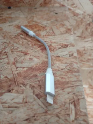 Adaptador de auriculares a iPhone