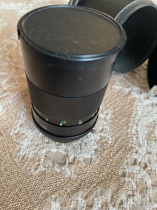 Teleobiettivo telephoto Vivitar auto 135mm. 1:2.8