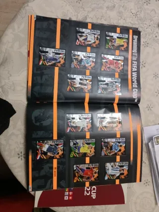 2 Álbumes de cromos de fútbol completos