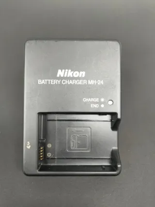 Cámara Digital Nikon D5200 + objetivo