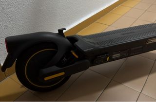 Patinete eléctrico Ninebot Max G2