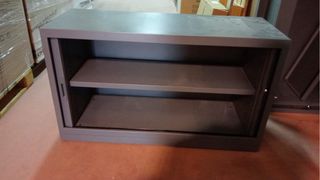 Vendo dos armarios bajos oficina con puertas