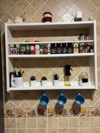 Estanteria pared cocina