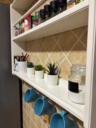 Estanteria pared cocina