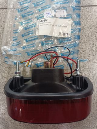 PILOTO TRASERO SUZUKI