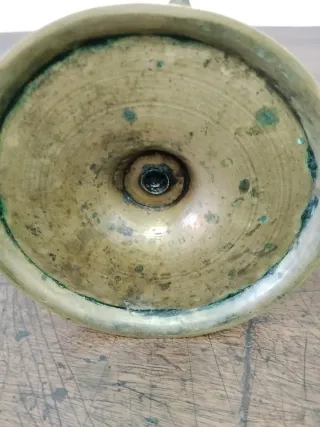 Antica lampada ad olio