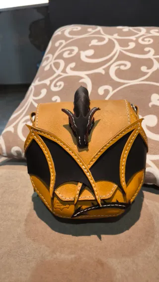Bolsos de cuero de Dragones