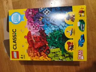 Caja de Lego 900 piezas