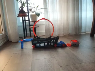 Hot Wheels camión acrobático