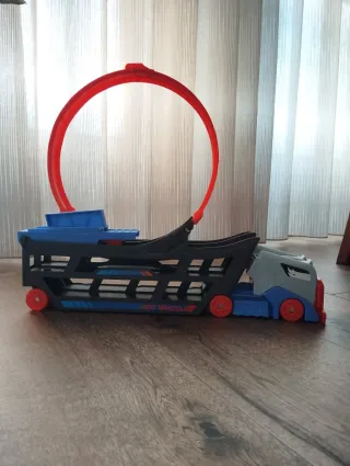 Hot Wheels camión acrobático