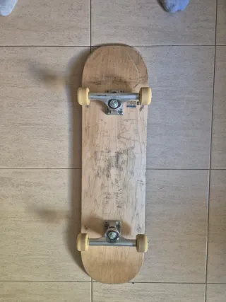 Skate apenas usado