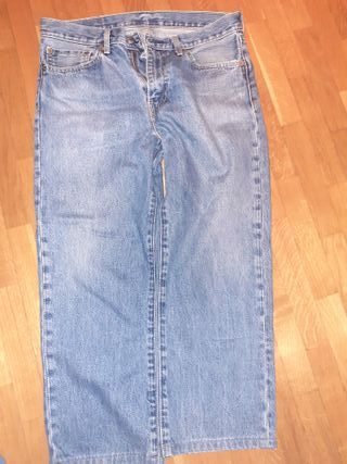 Pantalon tejano Levi's talla 44