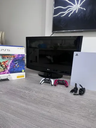 Playstation 5 Disc + 2 DualShock + TV LG 32"