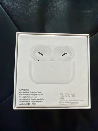Caja airpods pro