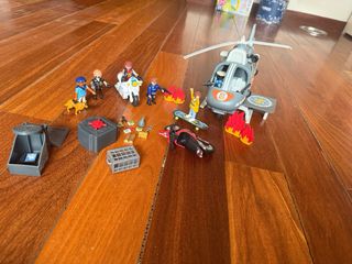 Muñecos de play movil