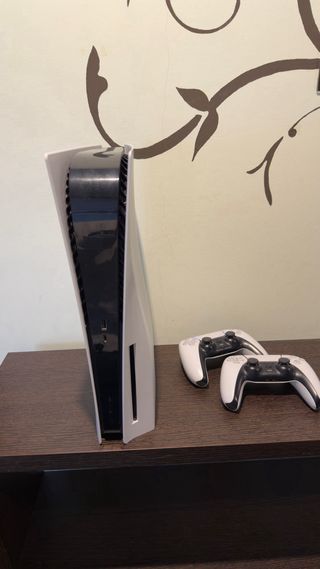 PlayStation 5 (825GB) con Lector + 2 Mandos DualSe